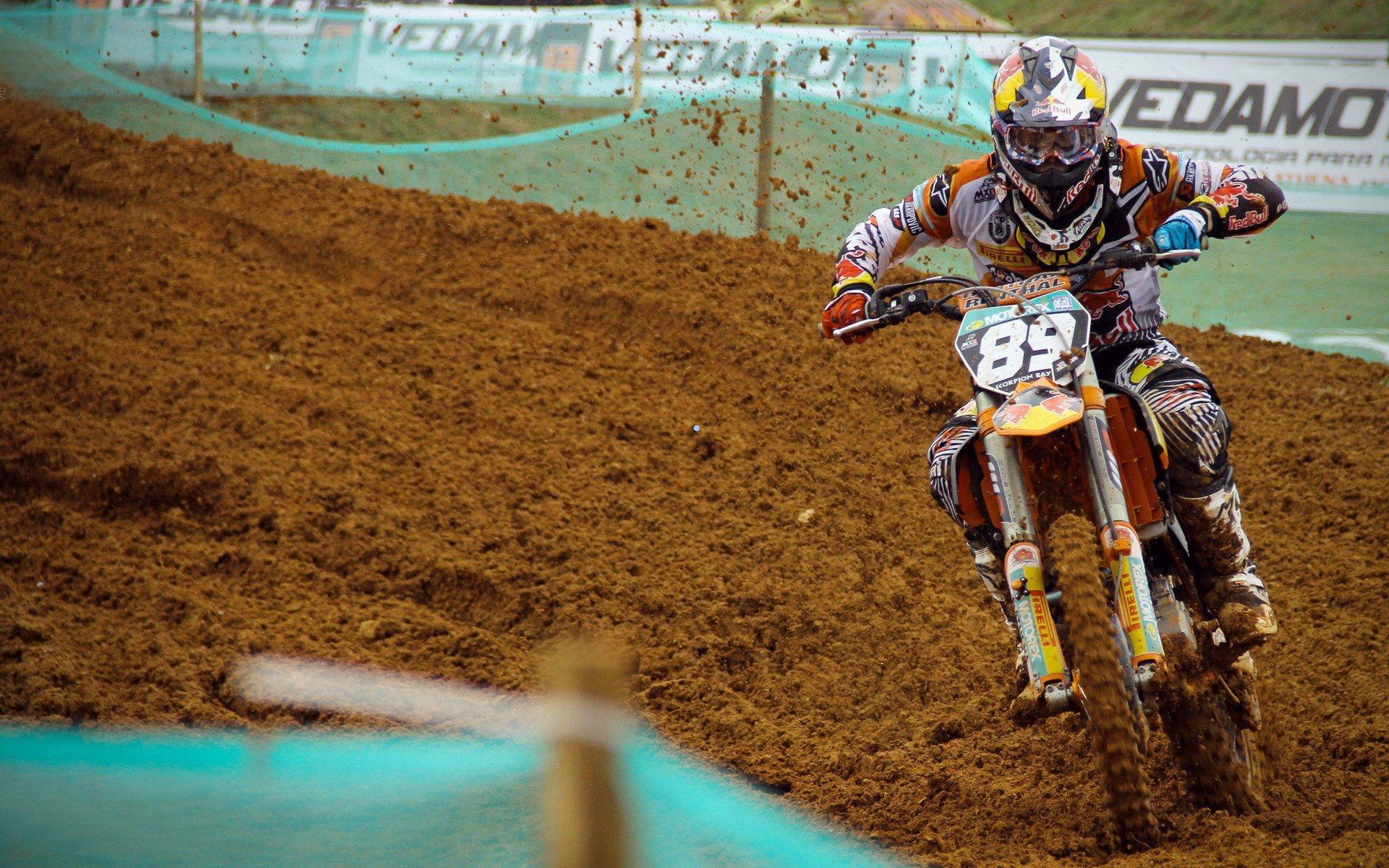 爱游戏_记者揭秘，曼联拜仁等欧洲劲旅与鲁本-内维斯经纪人非正式接触